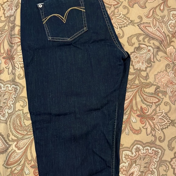 Blue Levi’s Crop Leggings Jeans - Picture 3 of 7